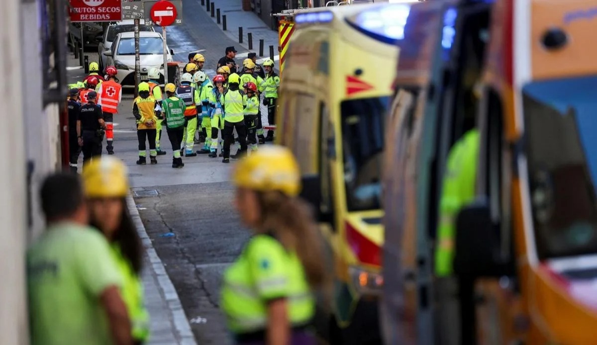 Al menos tres heridos por el derrumbe del forjado de un edificio en obras en Madrid