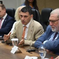 Delegación de parlamentarios británicos visita la Cámara de Diputados para fortalecer lazos diplomáticos con RD