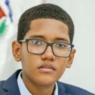 Joven Josmil Santa De León, oriundo de Azua, representa al sector estudiantil en el Consejo Nacional de Educación
