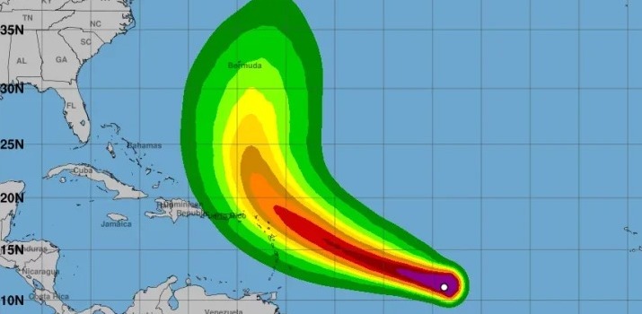 El oleaje de la tormenta Jerry afecta Puerto Rico mientras se aleja de las Islas Sotavento