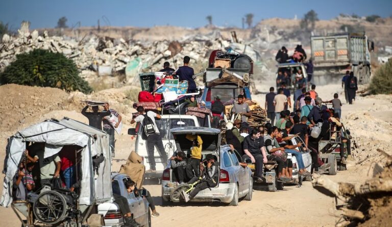 Israel dijo que tiene todo listo para recibir a los rehenes si los terroristas de Hamas deciden adelantar su liberación para este domingo