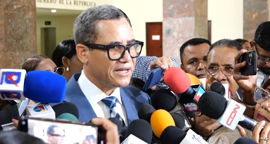 Ministro de Trabajo, Eddy Olivares.