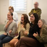 Un total de 154 prisioneros palestinos excarcelados por Israel llegan al norte de Egipto