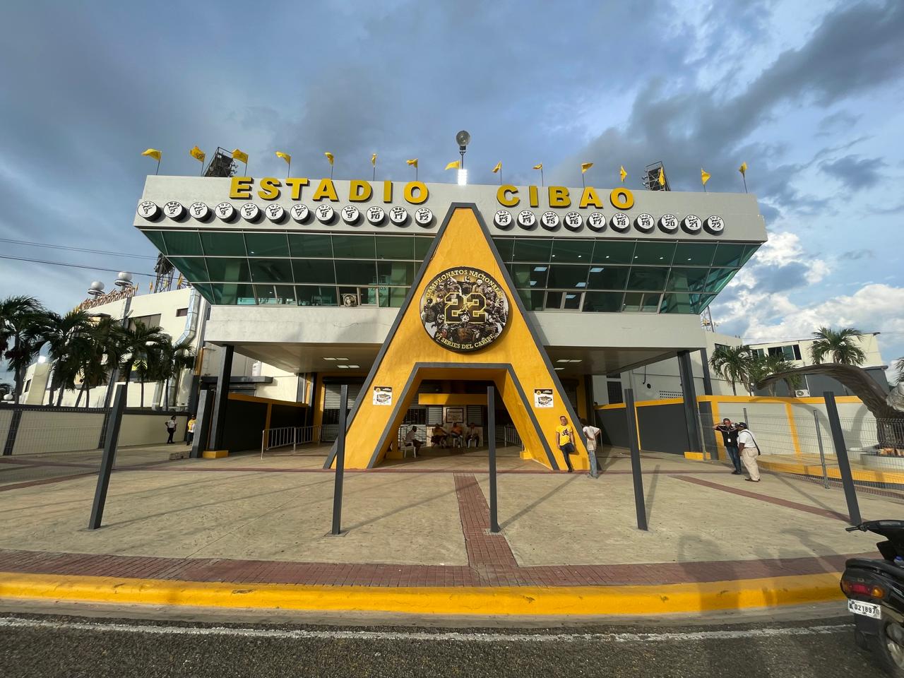 Con gran expectativa enfrentamiento hoy entre Águilas y Gigantes en el Estadio Cibao