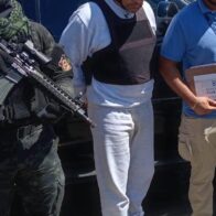PGR y DNCD reciben a exoficial implicado en red de narcotráfico tras deportación desde EE.UU.