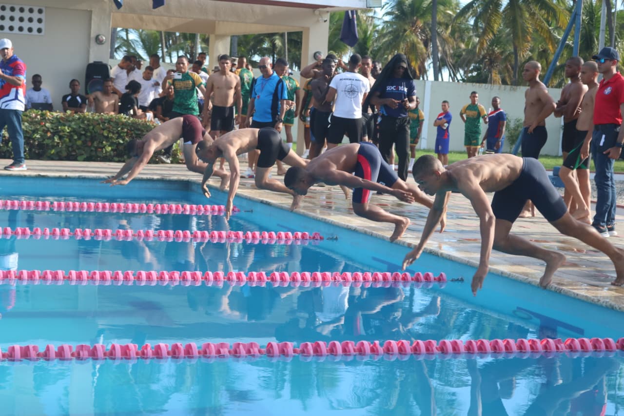 Fuerza Aérea gana la natación de los Juegos Deportivos para Cadetes y Guardiamarinas