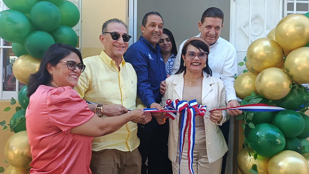 Inauguran módulo odontológico escolar en el Centro Educativo Pedro Antonio Bobea en Bonao