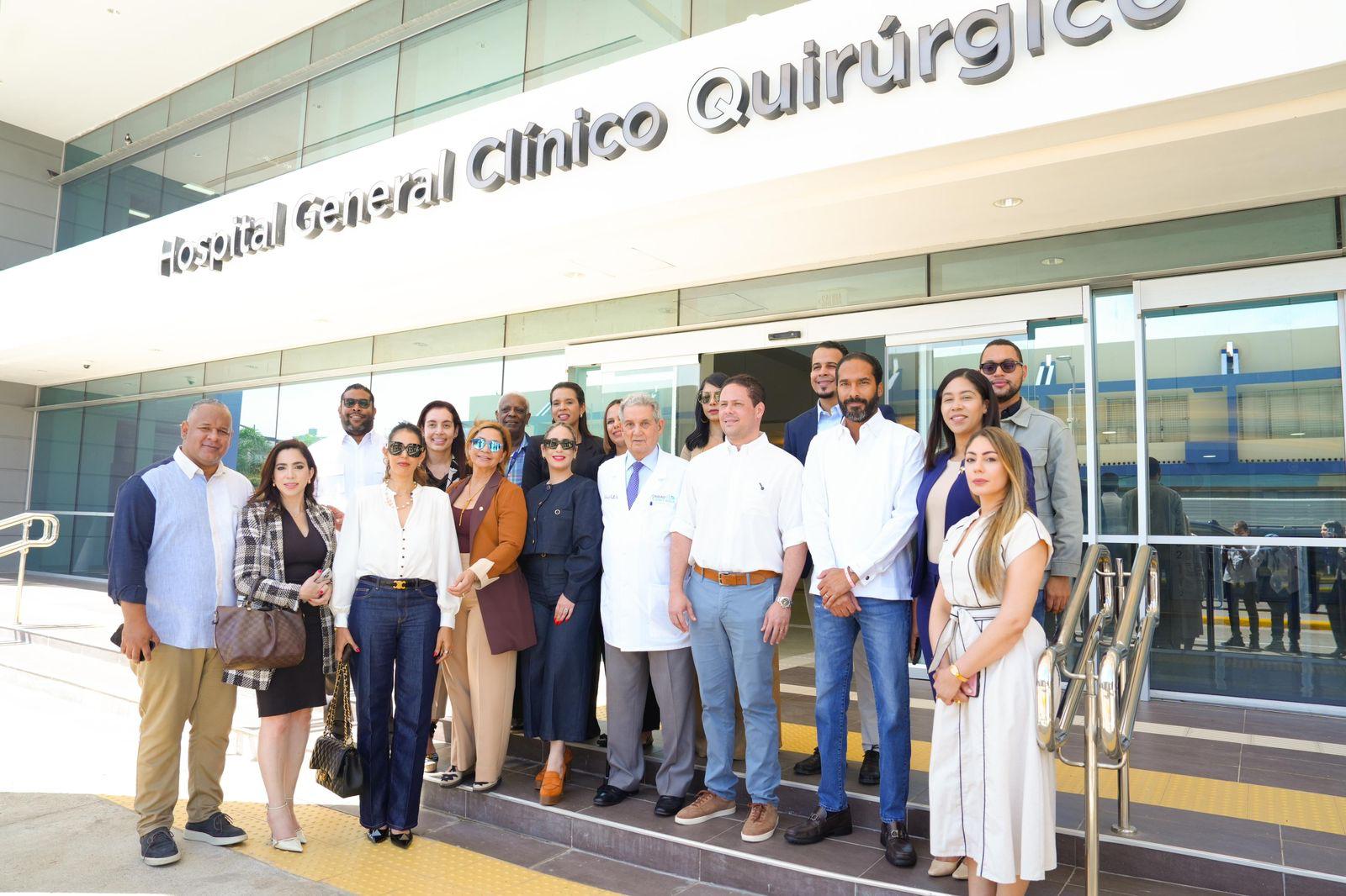Ministro Carlos Bonilla encabeza encuentro con “Amigos que Suman” en el Hospital José Joaquín Puello