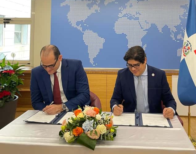 RD y FAO firman un acuerdo para continuar fortaleciendo el Programa de Alimentación Escolar del INABIE