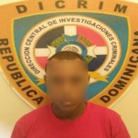 Policía Nacional detiene a dos hombres vinculados a herida por arma de fuego en La Vega