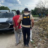 Golpe al microtráfico en Azua: DNCD incauta cocaína, dólares falsos y vehículo en amplio operativo