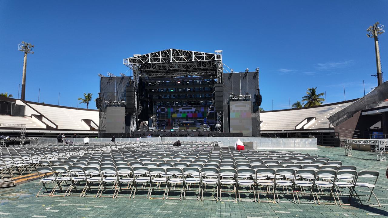 Así luce el montaje del concierto de esta noche de Wisin y Jowell & Randy en RD