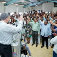 Leonel juramenta exdirigentes del PRM y PLD que se suman a la FP en San Cristóbal