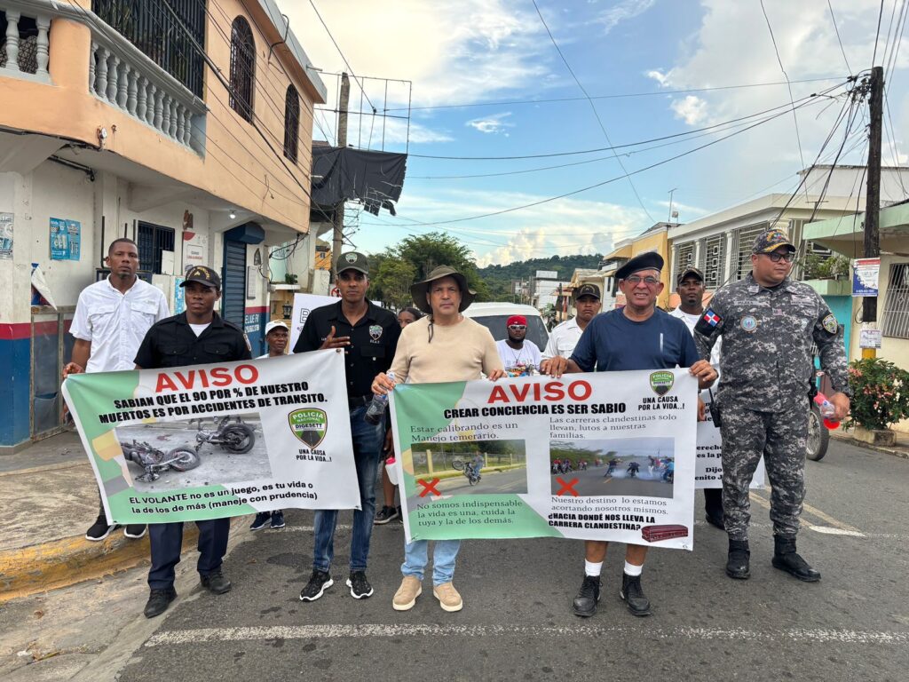 Jóvenes de Yamasá se movilizan para frenar las tragedias viales
