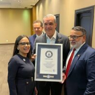 Presidente Luís Abinader felicita a Restaurante Amigos por récord Guinness en Aniversario FDC.