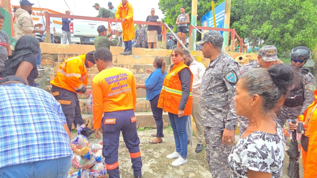 Autoridades de La Romana recorren zonas vulnerables para reforzar medidas preventivas