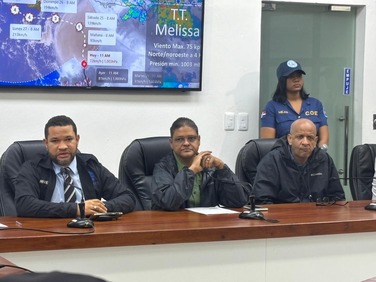 COE ratifica alerta roja en varias provincias debido a la tormenta tropical Melissa
