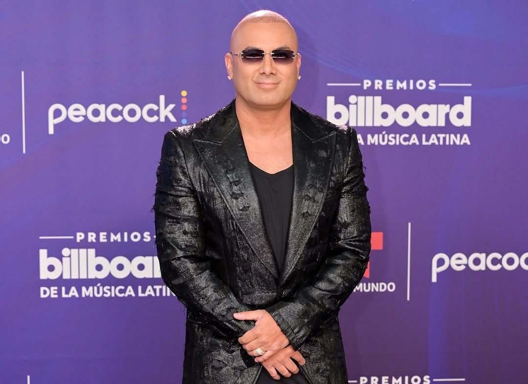 Famosos brillan en la alfombra de los Premios Billboard 2025