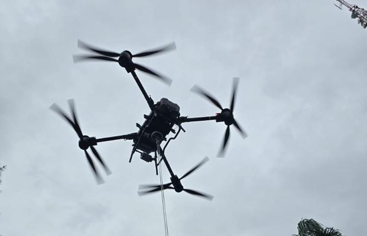 Unidad de Drones del 9-1-1 se prepara para apoyar las operaciones de asistencia ante los efectos del fenómeno meteorológico Melissa