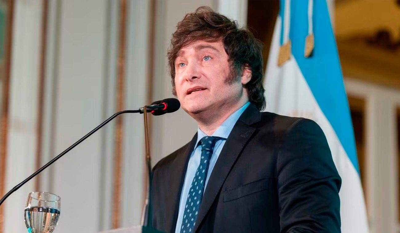 Argentina acude a las urnas para unas legislativas cruciales