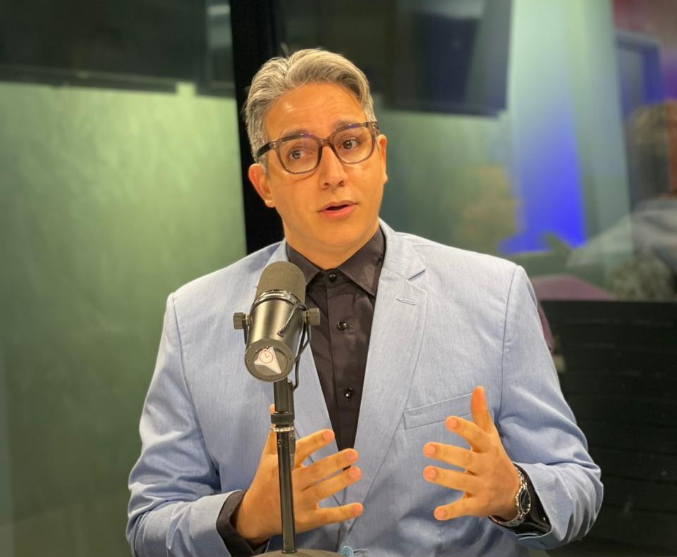 Comunicador Rodolfo Santos: “el problema no es el agua, es que usted está en su hábitat”