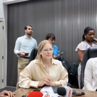 Cesantía vuelve a la mesa de discusión; diputada Carmen Ligia Barceló propone tope máximo de seis meses
