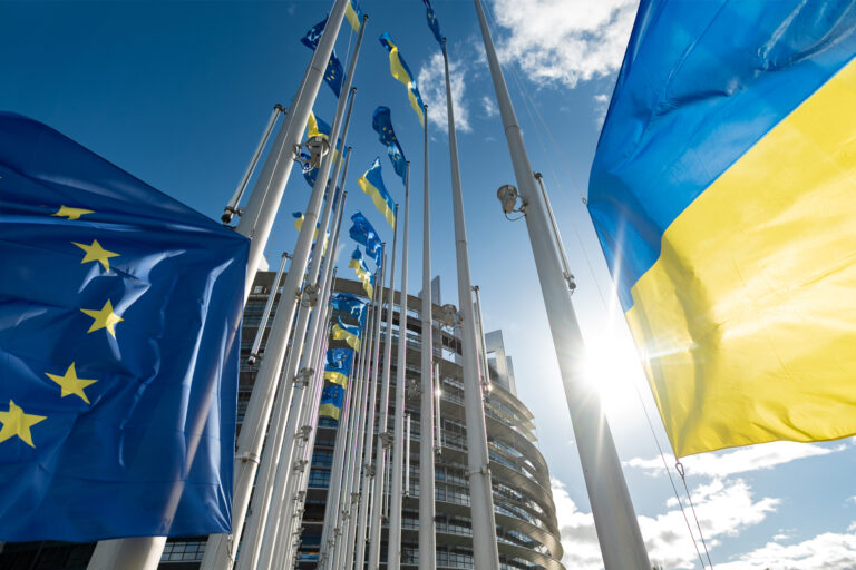 El Parlamento Europeo pide adelantar un año la desconexión energética con Rusia