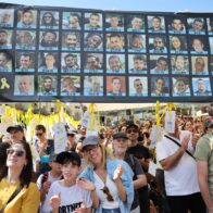 Israel identifica a los cuatro rehenes muertos entregados por Hamás
