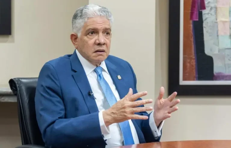 Eduardo Estrella: “El presidente Abinader tiene el ojo puesto en Samaná y estamos garantizando las obras viales necesarias para su desarrollo”