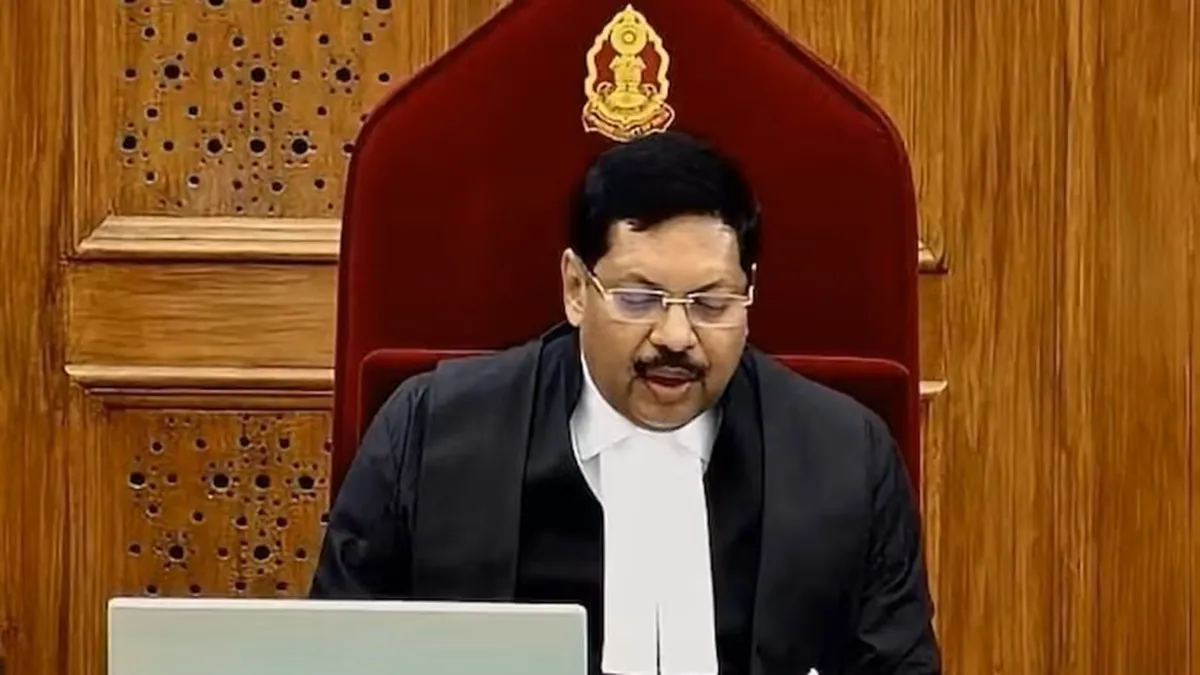 Un abogado agrede al presidente del Supremo de India por un comentario sobre un dios hindú
