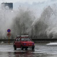 Inundaciones y deslaves en el oriente de Cuba por el paso del potente huracán Melissa