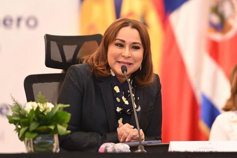 Ministra Mayra Jiménez resalta disminución de feminicidios y llama a fortalecer prevención
