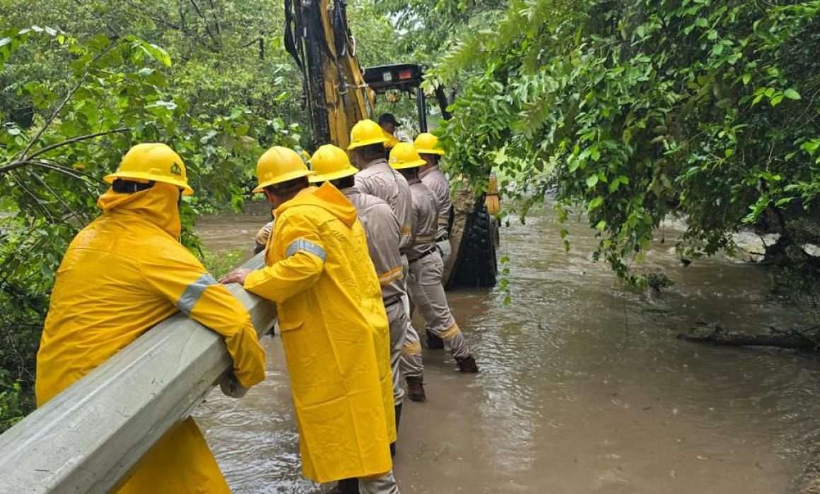 México restablece el 100 % de la electricidad, 2 semanas después de lluvias catastróficas