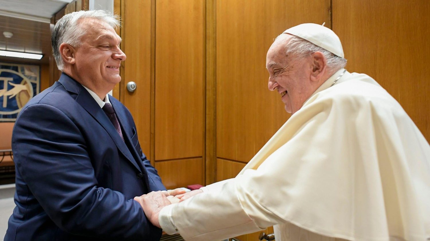 Orban pidió al papa que "apoye los esfuerzos de Hungría contra la guerra" en Ucrania