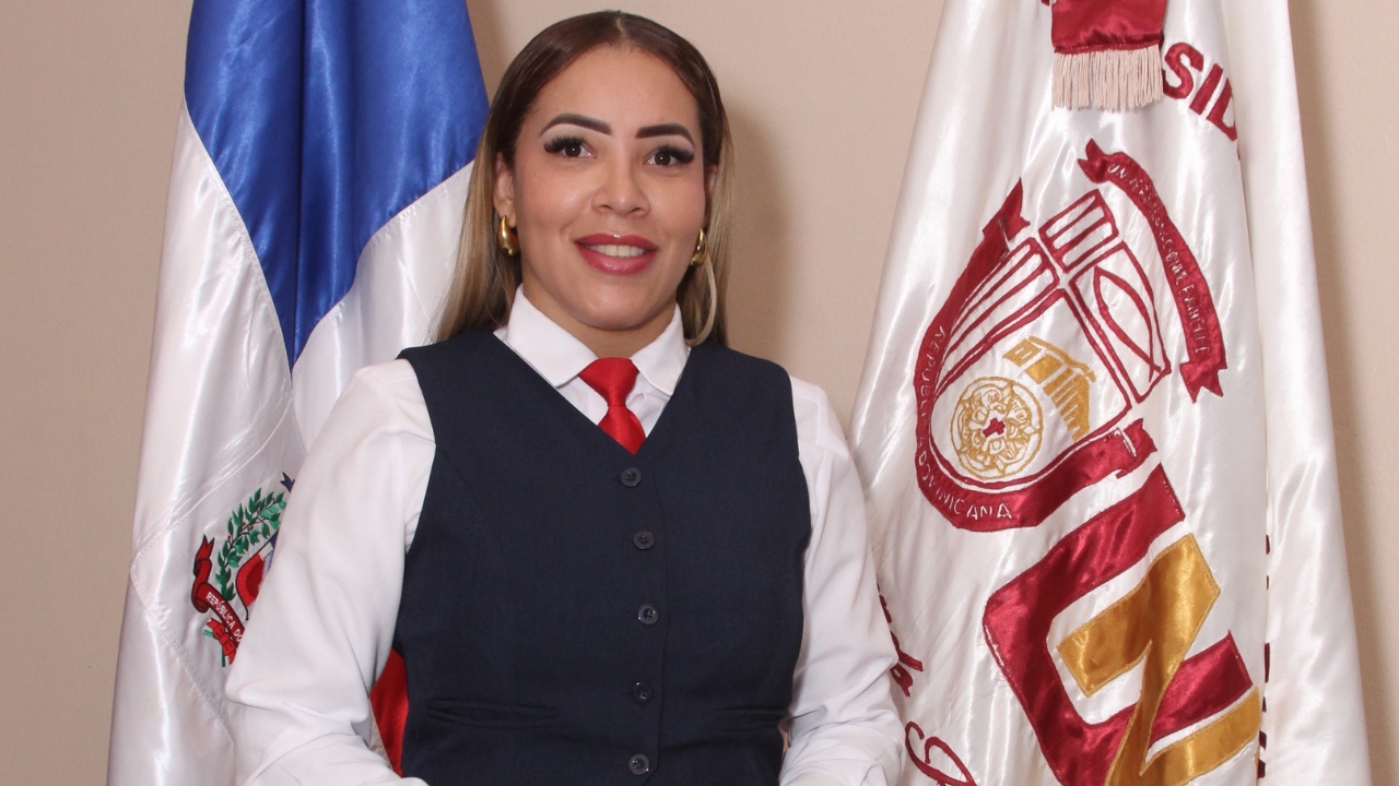 Nairobi Academy Supply y UNEV presentan alianza estratégica para impulsar la formación profesional en belleza y emprendimiento