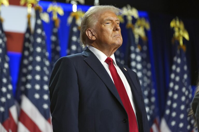 Trump asegura que "podría haber discusiones con Maduro" porque "Venezuela quiere hablar"