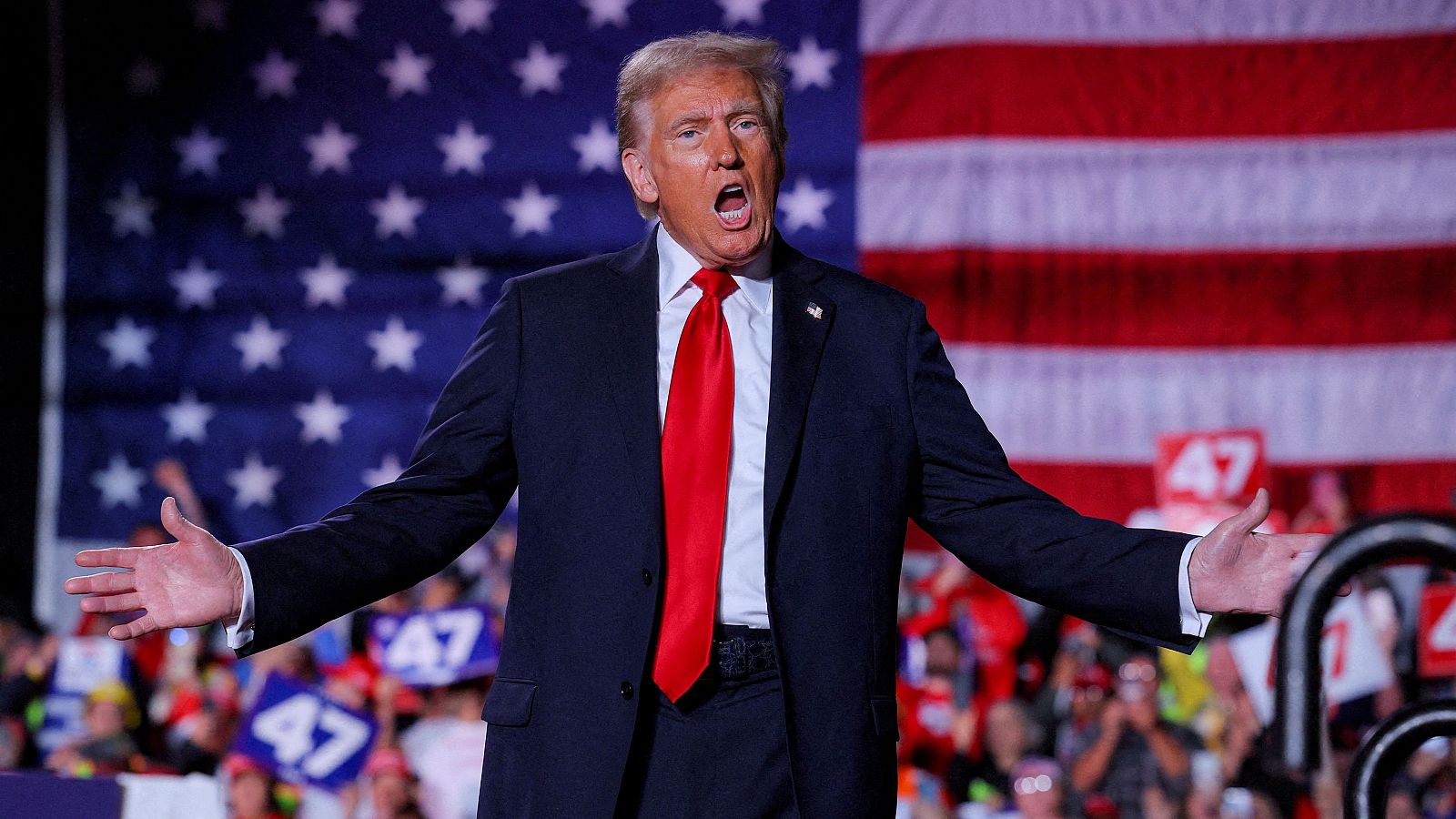 "Eso no es asunto tuyo": Trump al preguntarle si el tema Bolosonaro estaría en agenda de su reunión con Lula