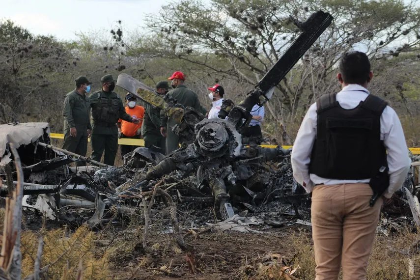 Dos militares muertos tras estrellarse un helicóptero en el norte de Venezuela