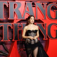 'Emily in Paris' y el final de 'Stranger Things' reinan en las series de diciembre