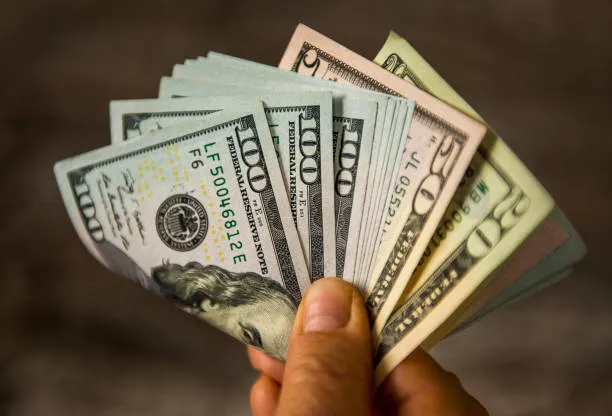 Precio del dólar.