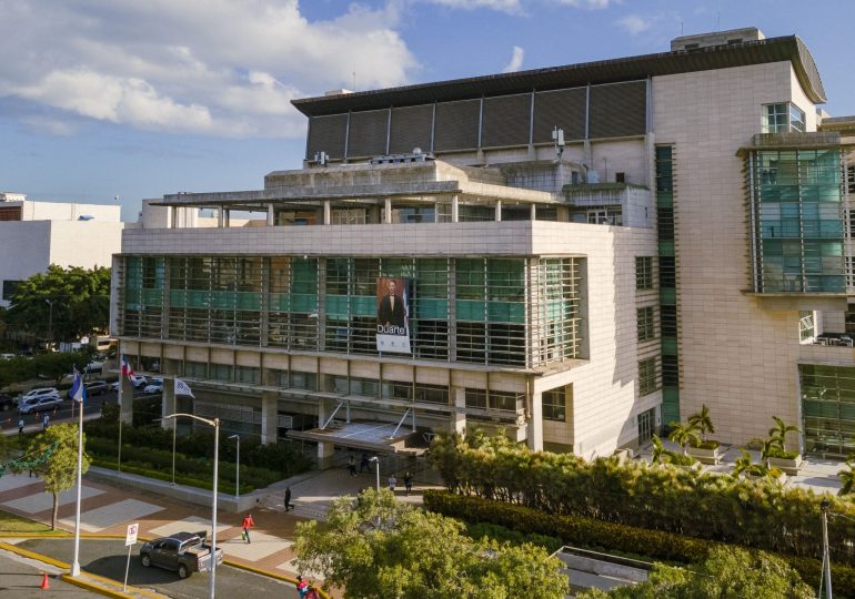 Treinta años de prisión para dos hombres que mataron a ganadero y su pareja en Estero Hondo