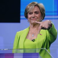 Chile celebra elecciones en medio de alta polarización; Evelyn Matthei se presenta como candidata de unidad