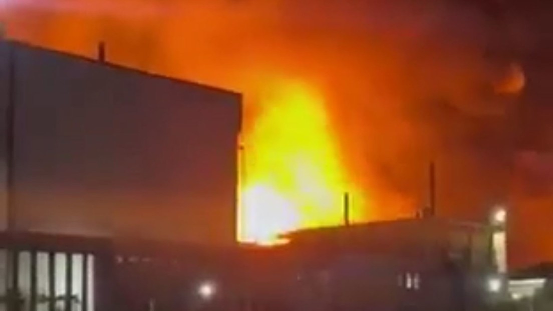 Explosión en polo industrial de Argentina provoca un incendio masivo y deja al menos 22 heridos