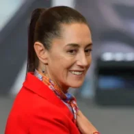 Hombre acosa a la presidenta Claudia Sheinbaum durante saludo en el Centro Histórico