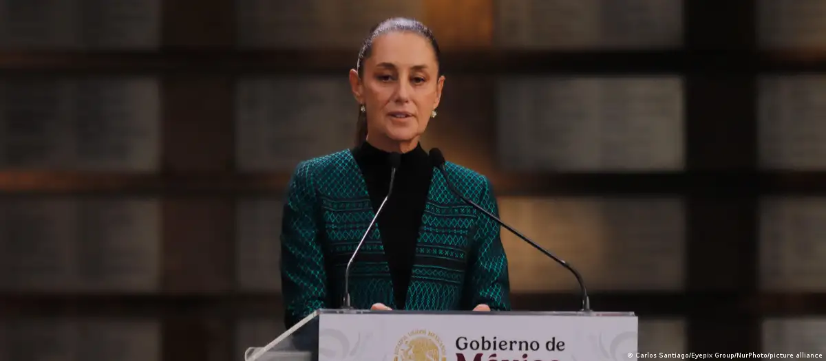 Perú declara "persona non grata" a la presidenta de México