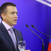 El presidente de Ecuador destaca la bajada del índice riesgo país durante su Administración