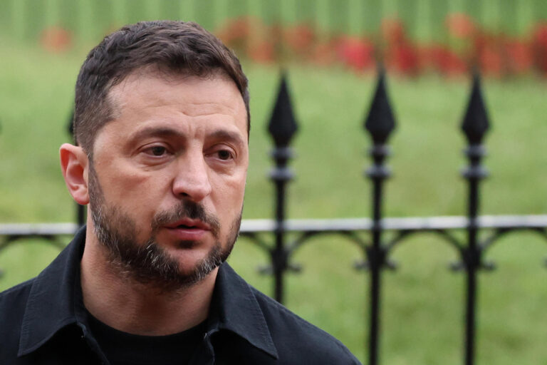 Zelenski hace recuento del ataque ruso a Ternópil: hay 26 muertos y 22 desaparecidos