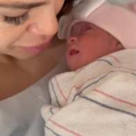 Natti Natasha y Raphy Pina dan la bienvenida a su segunda hija, Dominique Isabelle