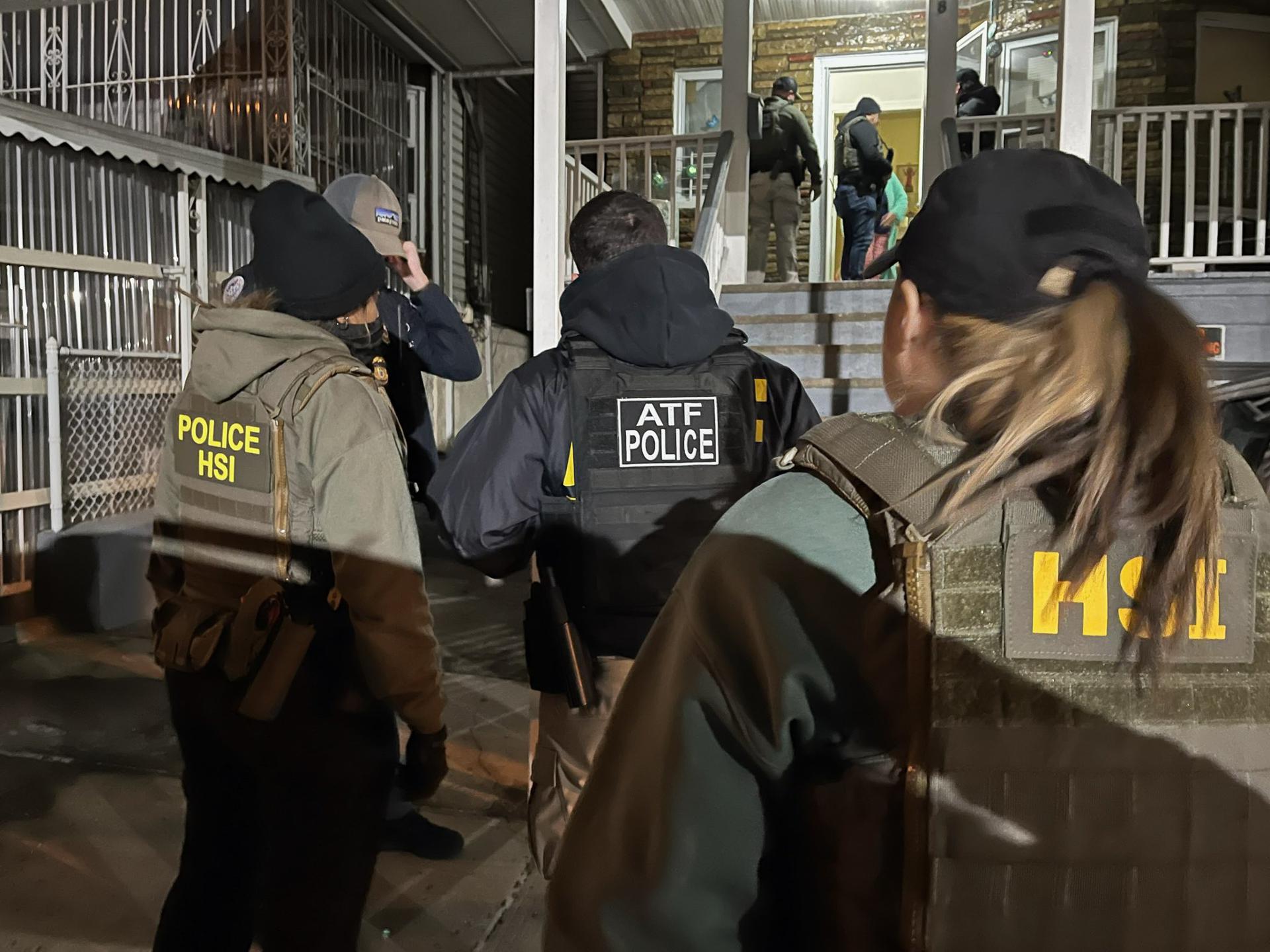 EE. UU. comienza el operativo migratorio 'La telaraña de Charlotte' en Carolina del Norte