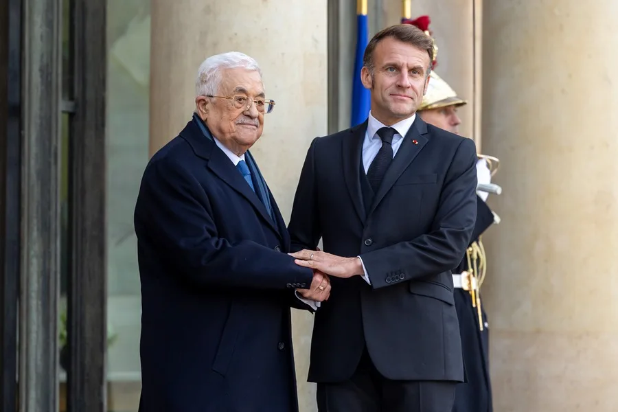 Macron anuncia más de 100 gendarmes para reforzar las fuerzas palestinas en Gaza